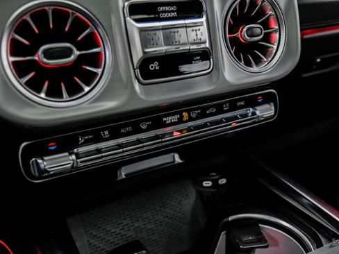 Used 2025 Mercedes-Benz G 63 AMG 4MATIC w/ Night Package Magno image 65