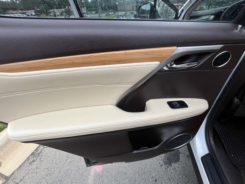 Used 2019 Lexus RX 350L AWD image 28