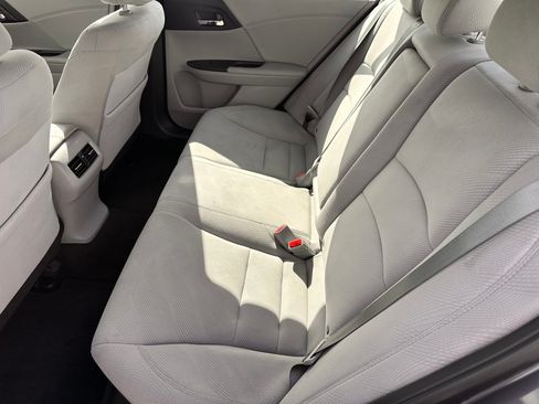 Used 2016 Honda Accord EX image 6