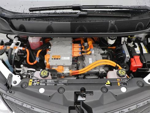 Used 2021 Chevrolet Bolt Premier w/ Infotainment Package image 28