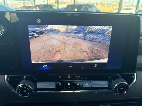 Used 2023 Chevrolet Colorado W/T image 22