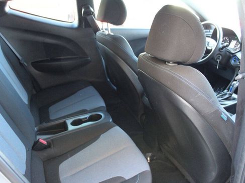 Used 2019 Hyundai Veloster 2.0 FWD image 15