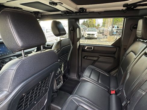 Certified 2025 Ford Bronco Badlands AWD/4WD image 29