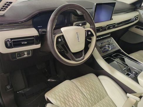 Used 2021 Lincoln Aviator Black Label image 10