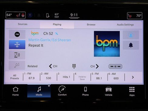 Used 2021 Chrysler Pacifica Touring-L FWD image 14
