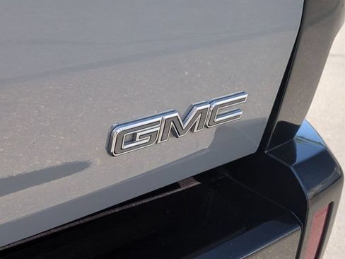 Certified 2025 GMC Hummer EV 3X w/ LPO, Dark Essentials Package AWD/4WD image 29