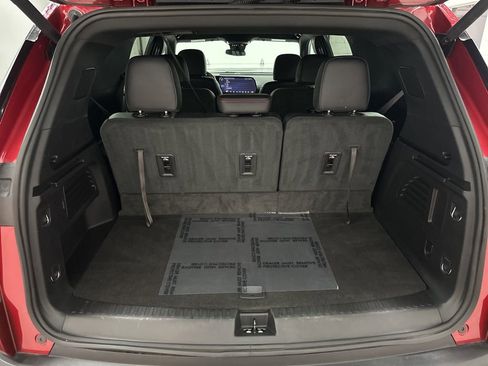 Used 2025 Chevrolet Traverse Z71 AWD/4WD image 34