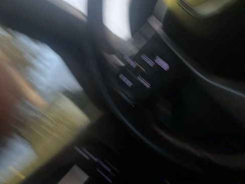 Used 2020 GMC Sierra 1500 SLT image 17