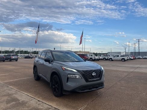 Certified 2023 Nissan Rogue S FWD image 2