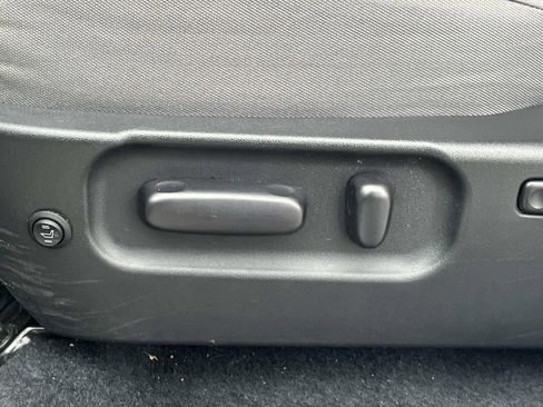 Used 2023 Toyota Tacoma SR5 w/ Technology Package image 21