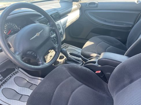 Used 2005 Chrysler Sebring Touring image 23