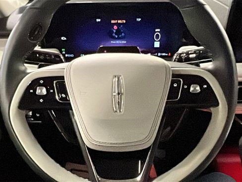 Used 2025 Lincoln Aviator Reserve w/ Illumination Package image 15