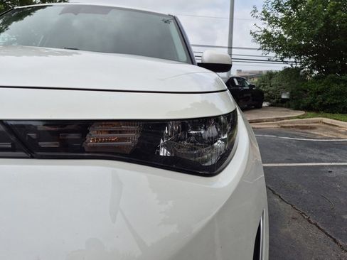 Used 2023 Kia Soul LX w/ Option Group 015 FWD image 24