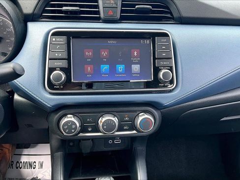 Used 2025 Nissan Versa SV FWD image 15