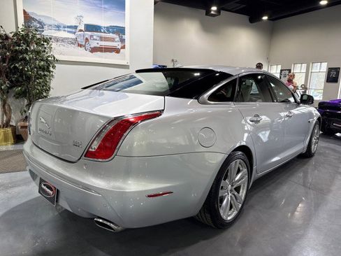 Used 2013 Jaguar XJ AWD image 3