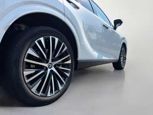 Used 2024 Lexus RX 350 Premium Plus w/ Convenience Package AWD/4WD image 7