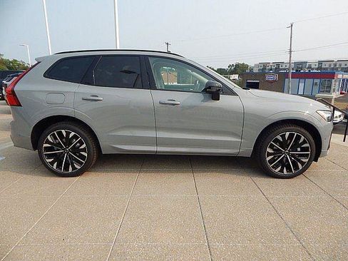 New 2026 Volvo XC60 B5 Ultra w/ Protection Package Premier AWD/4WD image 7