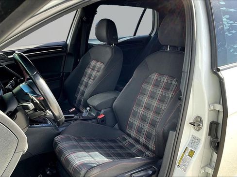 Used 2017 Volkswagen GTI Sport FWD image 20