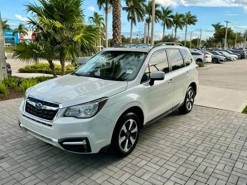 Used 2018 Subaru Forester 2.5i Premium image 3