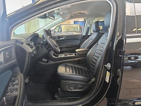 Used 2022 Ford Edge SEL w/ Sport Appearance Package AWD/4WD image 13