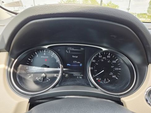 Used 2016 Nissan Rogue SL w/ SL Premium Package image 21