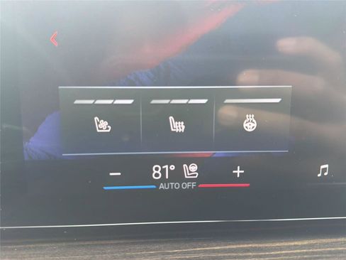 Used 2024 BMW X6 xDrive40i w/ Premium Package image 24