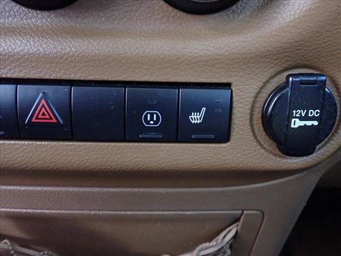 Used 2013 Jeep Wrangler Unlimited Sahara w/ Connectivity Group AWD/4WD image 16