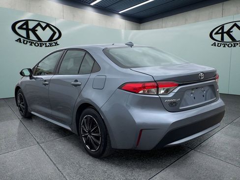 Used 2021 Toyota Corolla LE FWD image 5