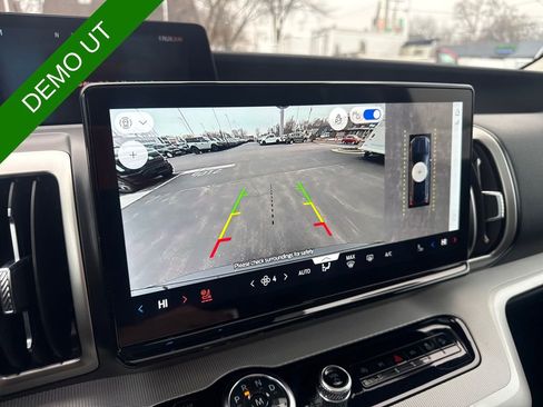 Used 2025 Ford Expedition Max Active AWD/4WD image 39
