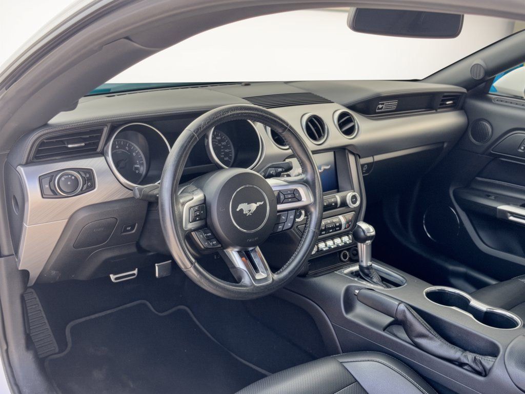 Used 2020 Ford Mustang GT Premium RWD image 4