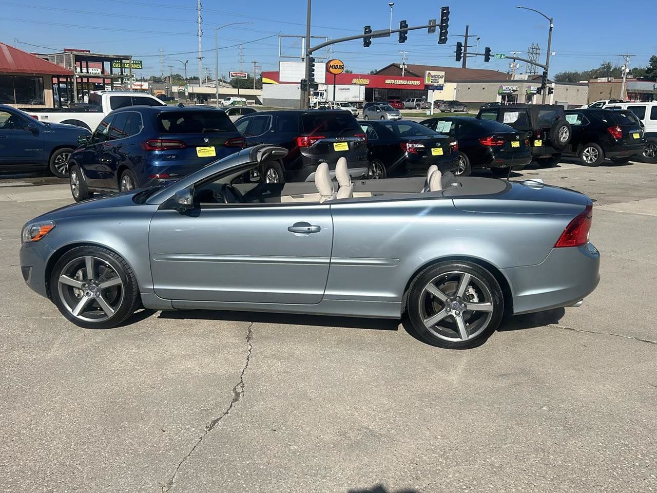 Used 2013 Volvo C70 T5 w/ Dynamic Pkg FWD image 6