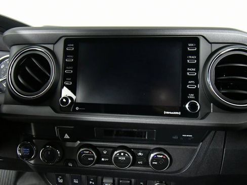 Used 2023 Toyota Tacoma TRD Sport image 4