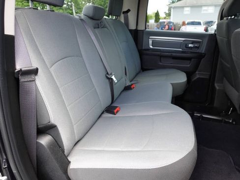 Used 2022 RAM 1500 Classic SLT w/ Electronics Convenience Group AWD/4WD image 31
