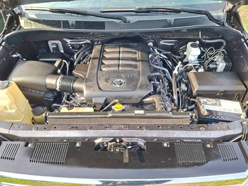 Used 2016 Toyota Tundra SR5 w/ SR5 Upgrade Package RWD image 31