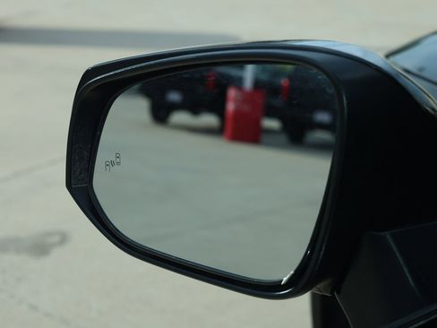 Used 2024 Toyota RAV4 XLE image 9