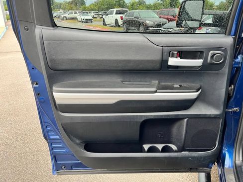 Used 2015 Toyota Tundra SR5 w/ TRD Off Road Package AWD/4WD image 11