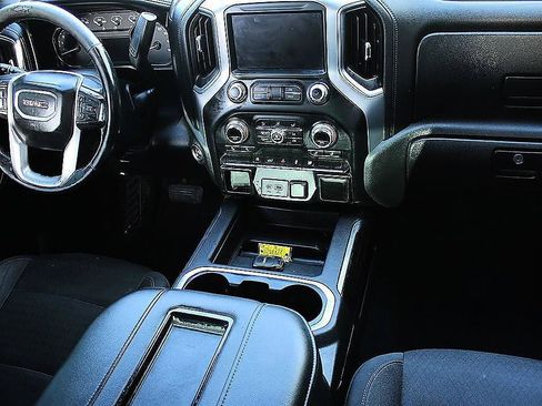 Used 2020 GMC Sierra 1500 Elevation RWD image 17