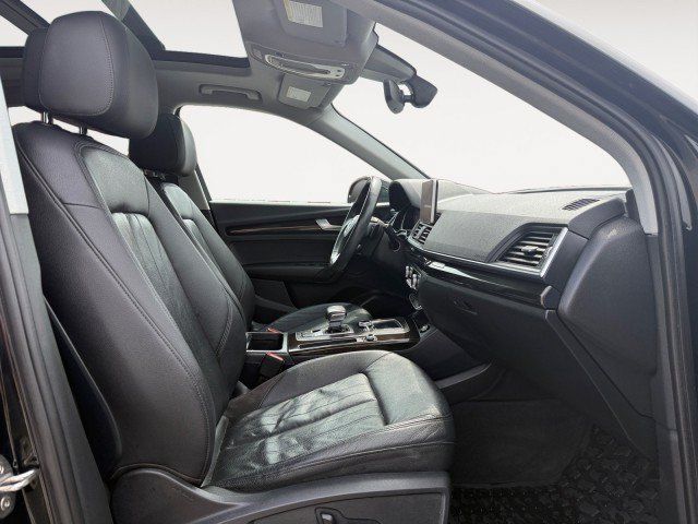 Used 2018 Audi Q5 2.0T Premium Plus w/ Premium Plus Package AWD/4WD image 12
