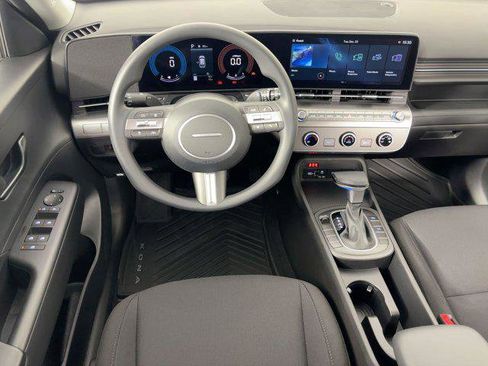 New 2026 Hyundai Kona SE image 25