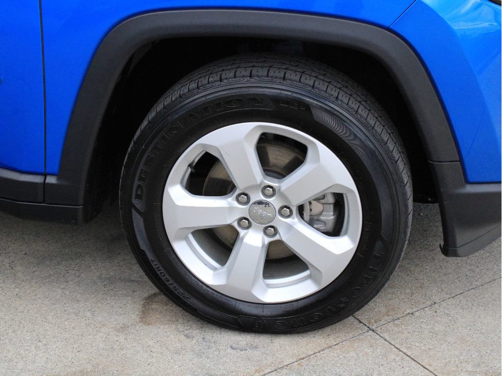 Used 2019 Jeep Compass Latitude w/ Popular Equipment Group AWD/4WD image 37