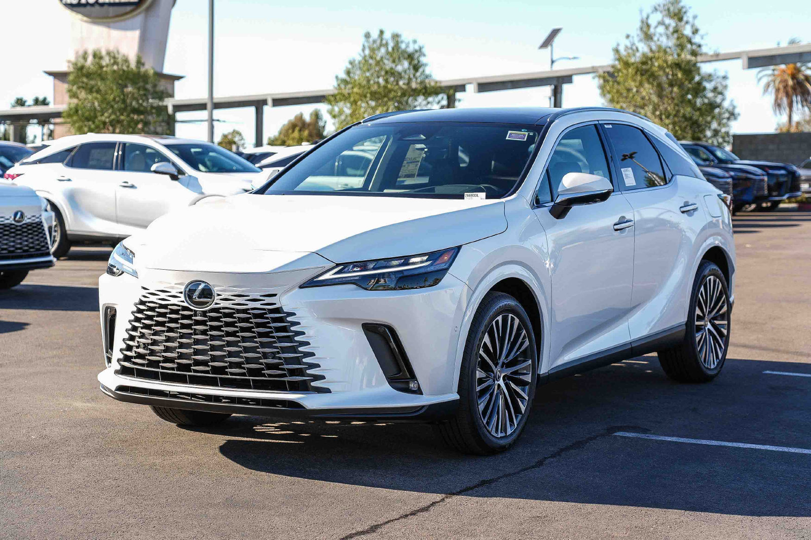 New 2026 Lexus RX 350 w/ Convenience Package AWD/4WD image 3