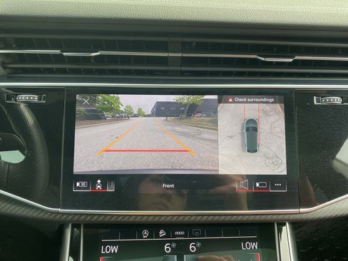 Used 2025 Audi SQ8 Premium Plus image 23