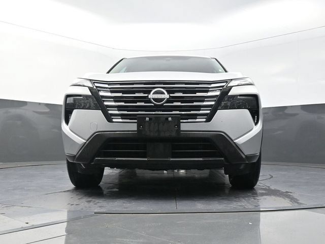 Used 2024 Nissan Rogue SV AWD/4WD image 32