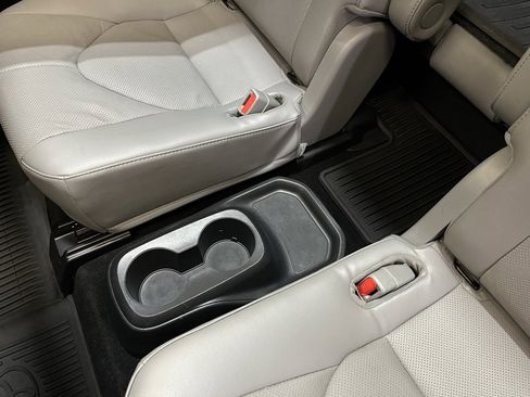 Used 2022 Toyota Highlander Platinum image 15