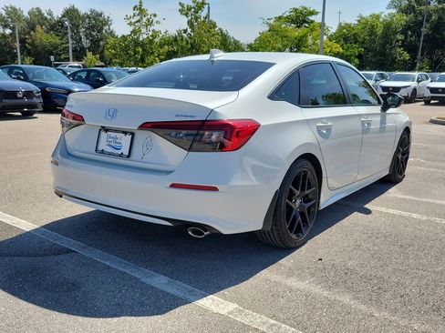 Used 2023 Honda Civic Sport image 6