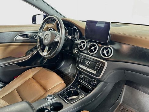 Used 2019 Mercedes-Benz CLA 250 4MATIC image 27