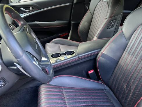 Used 2024 Genesis G70 2.5T w/ Sport Prestige Package RWD image 5