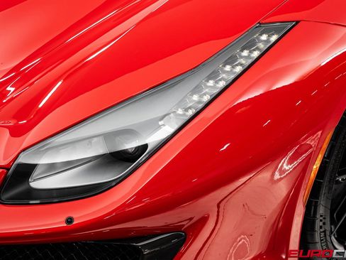 Used 2020 Ferrari 488 Pista Coupe image 13