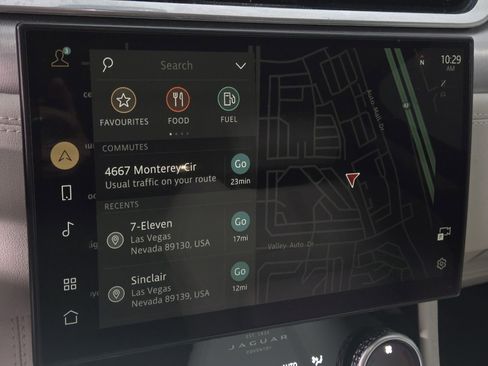 Used 2023 Jaguar F-PACE R-Dynamic S image 24