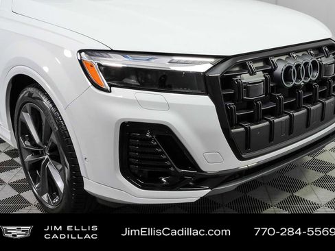 Used 2025 Audi Q7 3.0T Prestige AWD/4WD image 40